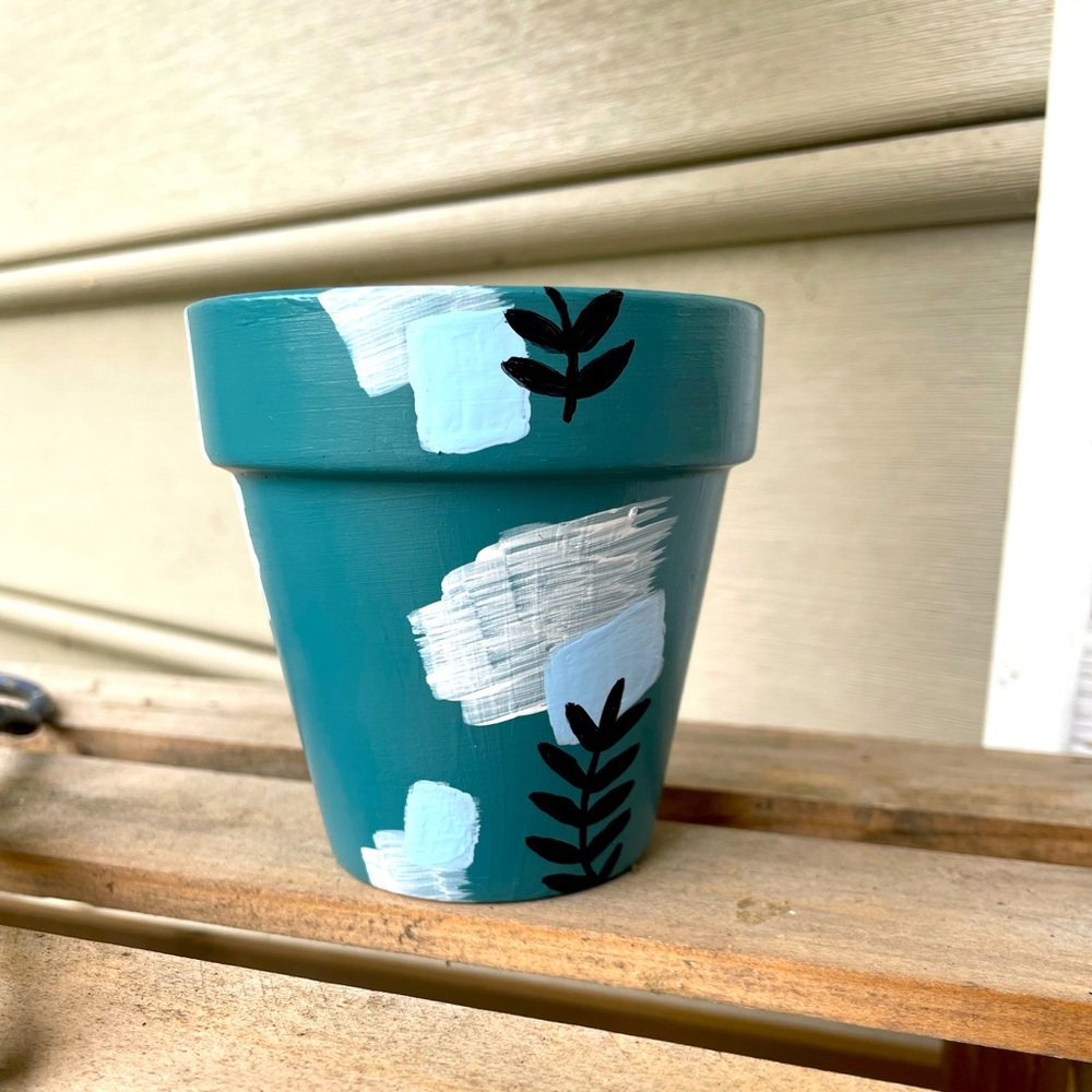 Terracotta pot